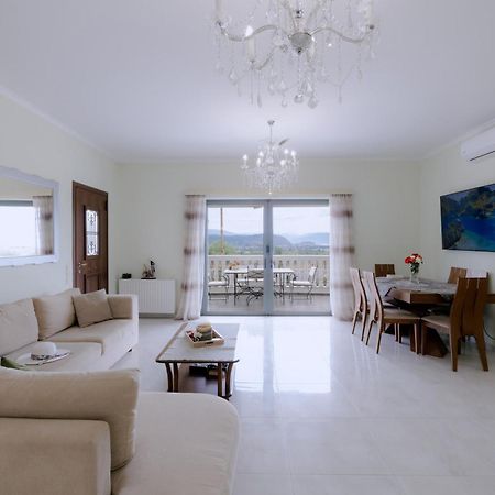 Villa Βίλλα Πηνελόπη Με Πισίνα Σε Ιδιωτικό Λόφο Με Θέα à Nauplie Extérieur photo