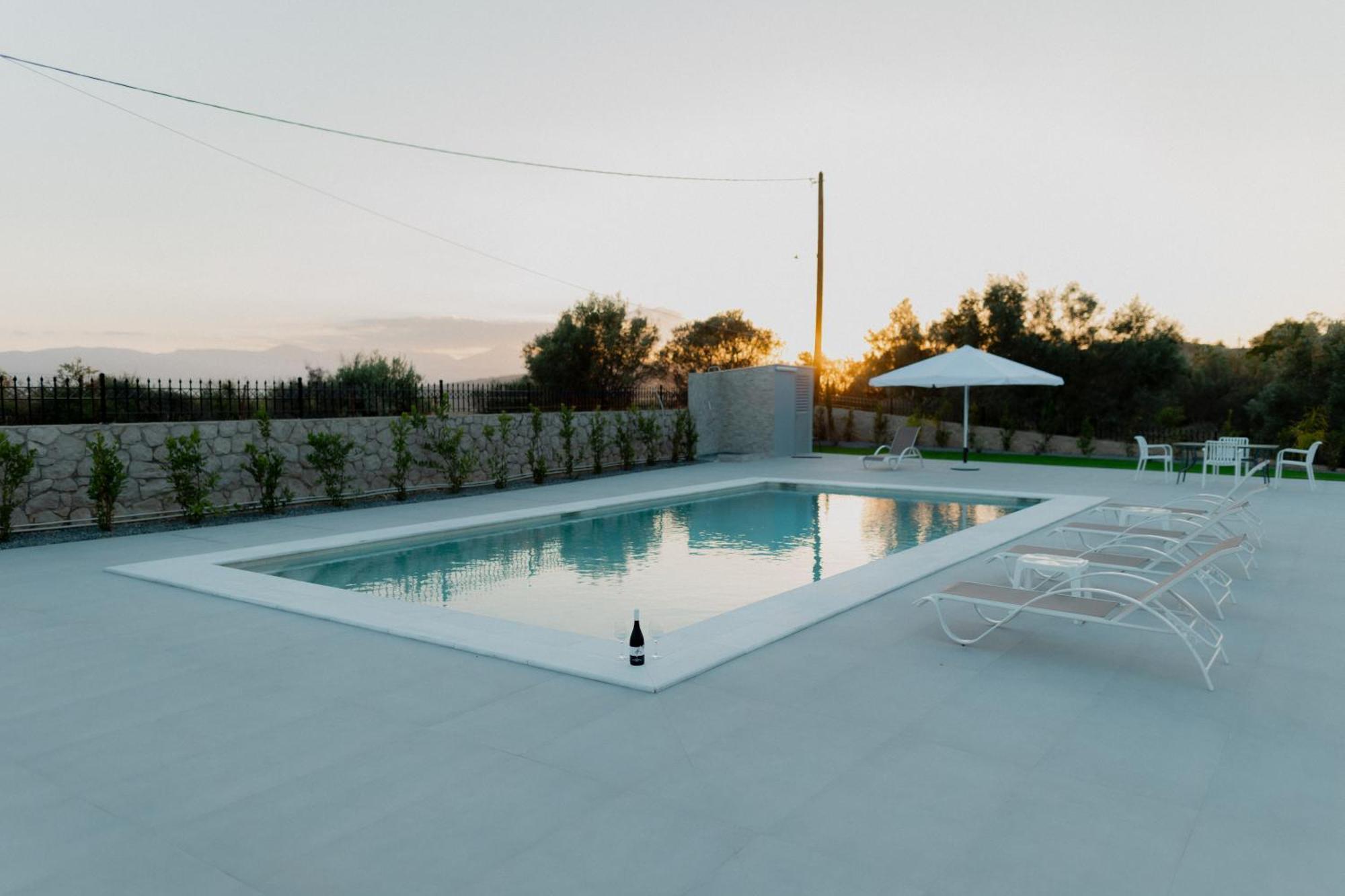 Villa Βίλλα Πηνελόπη Με Πισίνα Σε Ιδιωτικό Λόφο Με Θέα à Nauplie Extérieur photo